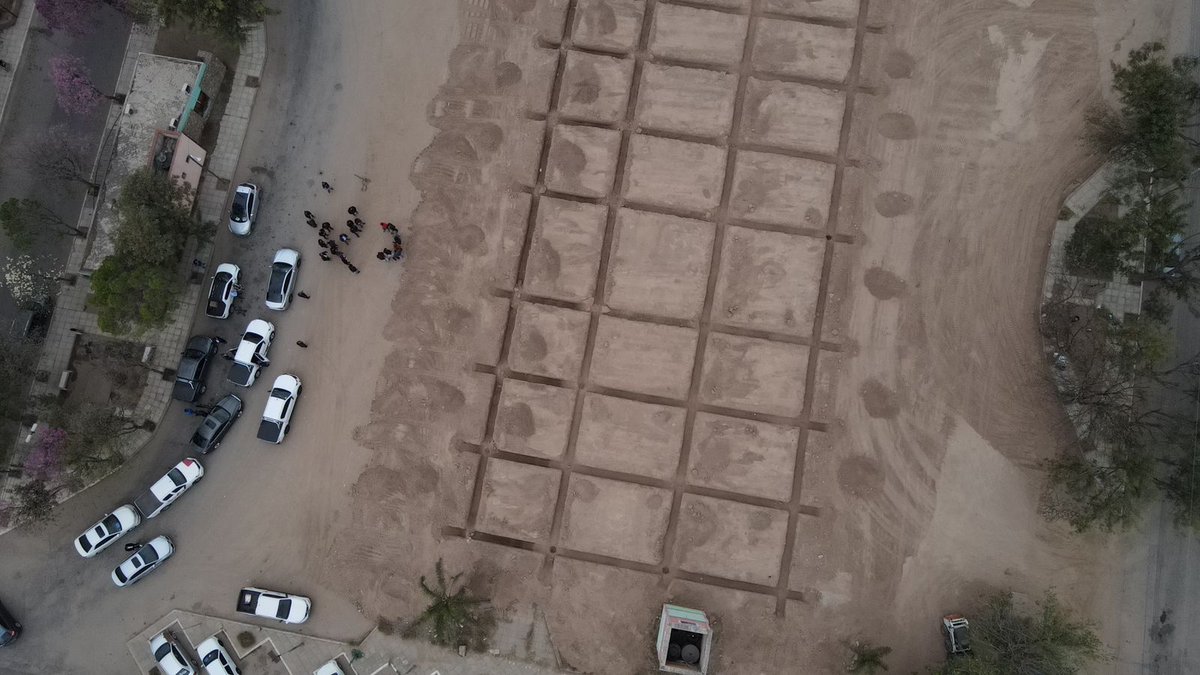 En Chamical recorrimos el lugar donde comenzará la obra de la terminal de ómnibus. Vamos a trabajar fuertemente para que se concrete de manera rápida y ágil, porque entendemos que brinda un servicio fundamental para todas y todos.