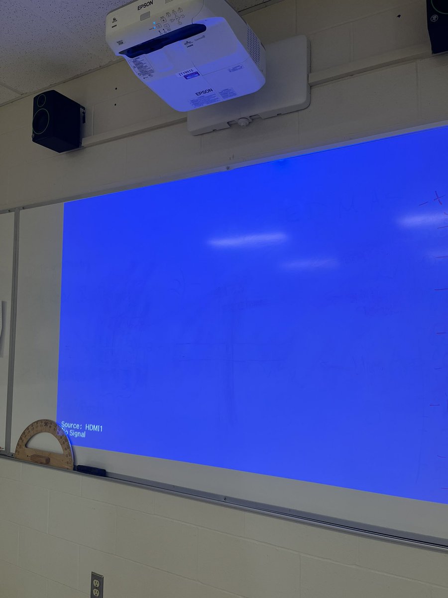 The only picture I had time to take today, it was whirlwind of a first day! Rocky start (1st period was a blue screen 😬) but it was a success. Between #MTH1W and #MFM2P, we played Sum of All Fingers, did the 5-4-3-2-1 Challenge, and worked on the KAYAK puzzle. Happy new year!