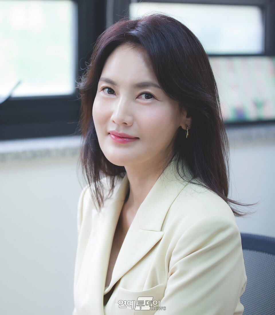 Fankimsunyoung's tweet photo. [인터뷰] 김선영, 뮤지컬 외길 25년 내공..새삼스럽지 않다
https://t.co/dNmwUyVmtR https://t.co/7xT8Thw4X4