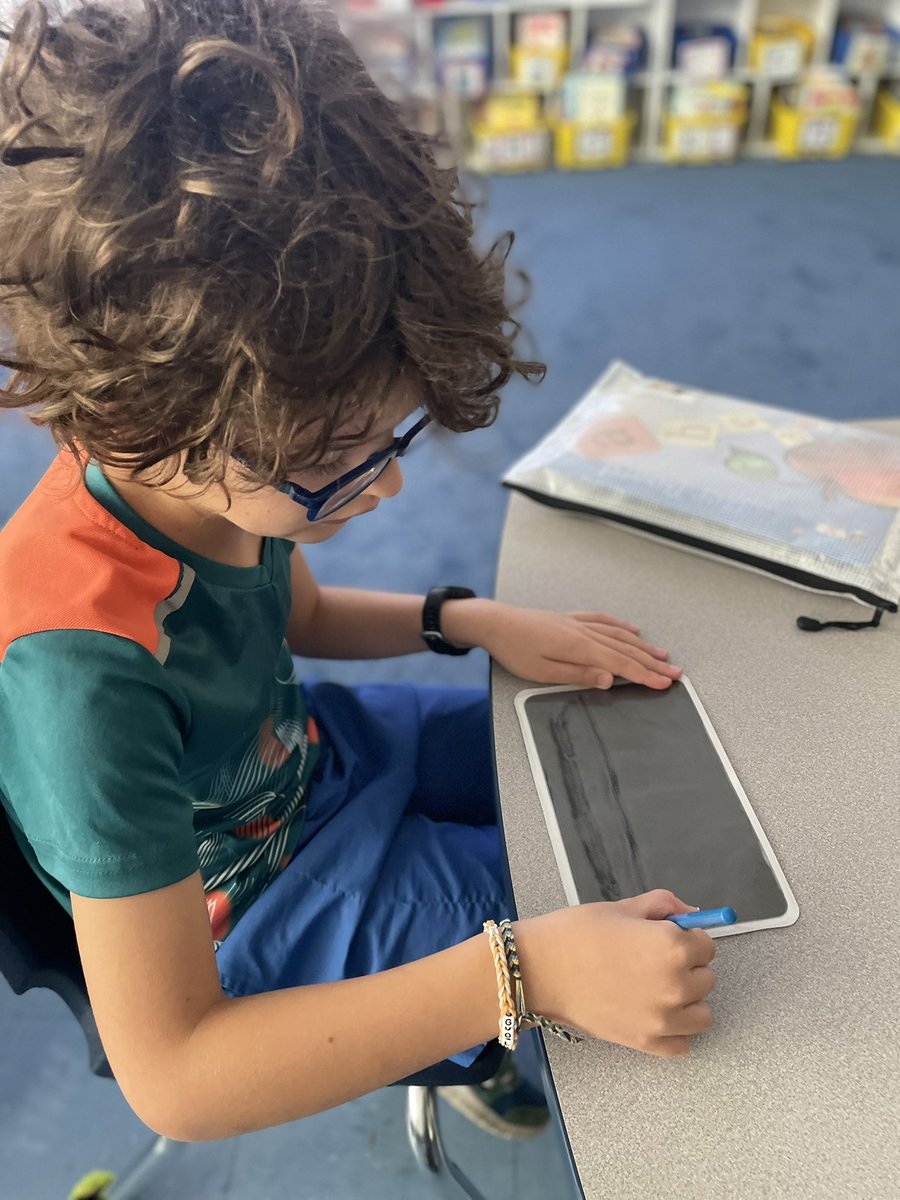 Did you know 2nd grade Fundations has gel boards to practice our trick words? Today we got a sneak peek and a little doodle time to test them out! <a href="/NMSCTP/">Kathleen Ramirez</a> <a href="/NMSCTAP/">North Mianus School</a> <a href="/GreenwichPSELA/">Kimberly Paladino</a>