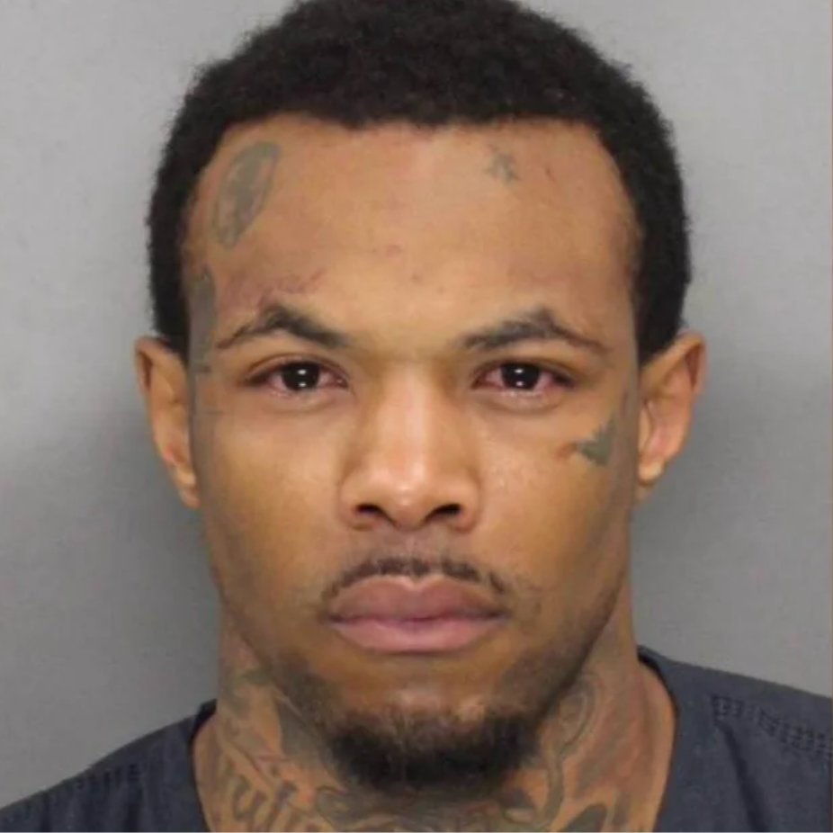GAFollowers's tweet photo. A 1y/o has died after he found a loaded gun and shot himself in the head in Cobb County

The child has been identified as Royal Clark.

The father, Conrad Clark, was arrested on and charged with involuntary manslaughter, reckless conduct and possession of a firearm by a felon. https://t.co/QpyNGPOyGt