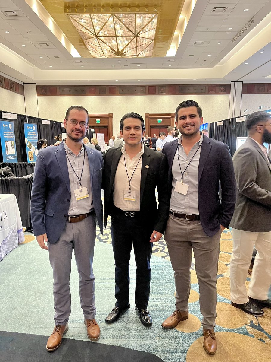 SaulAlvizo's tweet photo. CMNO in the 102nd Annual Meeting of the South Central Section of the AUA.
Thanks @colmexuro @ResidentesCMUN
#CMNO #HechoenCMNO #SCS #AUA #CMU #GDL #urology #resident https://t.co/nnUJblCsVT