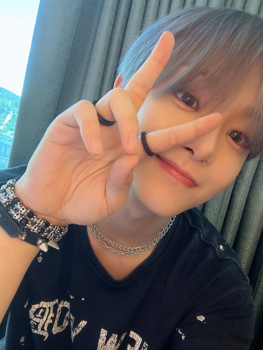 romyaeri's tweet photo. #TreasureMakerSelcaDay
#TeumeSelcaDay #JIHOON #tmakerselcaday #TMSD @treasuremembers
QUASE ESQUECI DE POSTAR
Mas tΓ‘ aΓ ata amo https://t.co/e06LhTGb8L