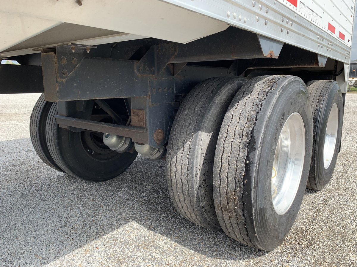 2018 Timpte 
42x66x96
Ag Hoopers 
Thunder 7000 electric tarp system
2 Rows of 5 lights
Tire pressure equalizers 
Steel Subframe
24.5’s 

$48,000

Located in Cisco, IL