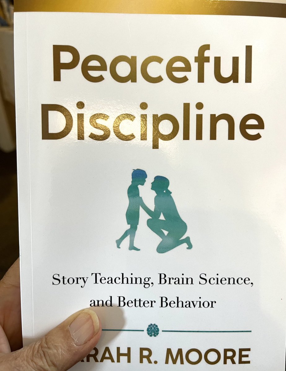 #PeacefulParenting look what arrived today at the ⁦<a href="/RaffiFoundation/">Raffi Foundation</a>⁩ office! ⁦<a href="/DandelionSeeds5/">Sarah R. Moore, Dandelion Seeds Positive Parenting</a>⁩ has a #ChildHonouring way with her valuable work and now it’s in this lovely book! thanks Sarah. 🌟🌷👏