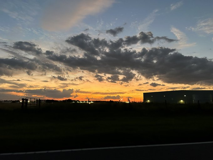 No matter what I&rsquo;m going through, I&rsquo;m thankful for having the opportunity to enjoy this view! https://t