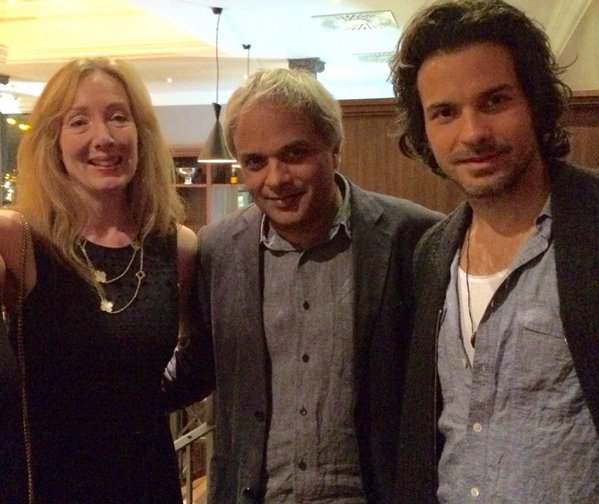 JuttaFreudig's tweet photo. #MusketeersEurope Another #Wrap for #LukePasqualino #lucapasqualino 😍 after #TheMusketeers S3 November 2015 ⚜️ 1) Luke & #JessicaPope 2) Jessica #UdayanPrasad & #SantiagoCabrera 3) #SimonAllen #MatthewMcNulty #SimonAshford 4) #MattStokoe Luke & Cousin Peter #ThrowbackThursday https://t.co/CENbnMrpiw