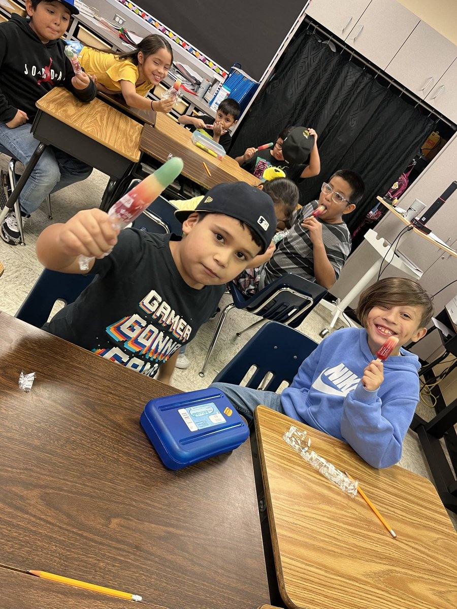 powerangels01's tweet photo. @KimCounselor1 @RicardoPequeno1 @carpioteach it’s cool to come to school! https://t.co/JJ1VP7Pj4w