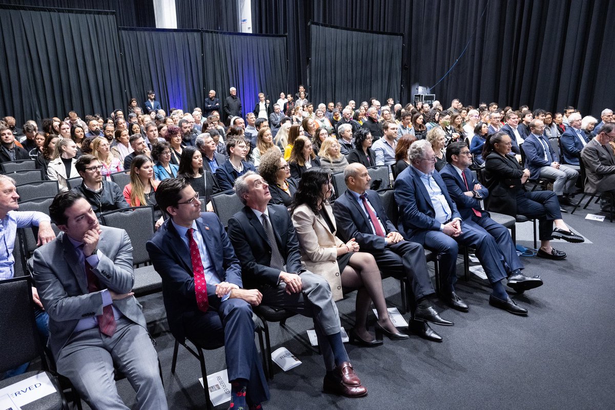 PerezBravoA's tweet photo. Así fue la exitosa inauguración del Festival de Cine de América Latina y España en Nueva Zelandia. Estuvimos presentes los embajadores de Argentina, Brasil, Cuba, Chile, España, México y Perú, acompañados de la alcalde de la ciudad de Wellington Tory Whanau. #LASFF https://t.co/HXQdEMDJp4