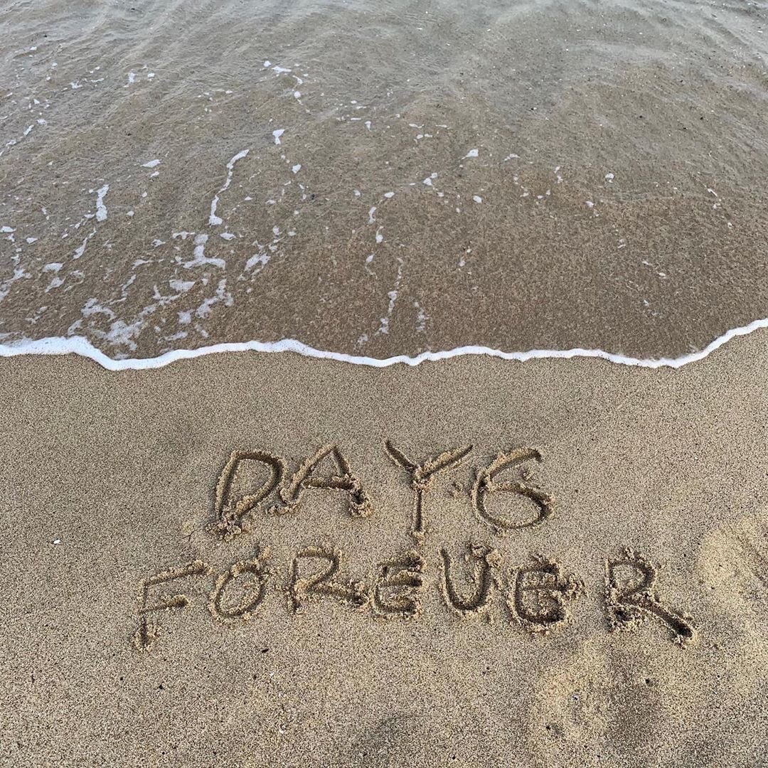 gangdo0825's tweet photo. #데이식스_8번째_페이지도_잘부탁해
#Chapter8_of_DAY6
앞으로 남은 길도 같이 걷기로 약속해
내 옆에 찍히는 발자국은 항상 너희여야 돼 맨날 사랑해~ https://t.co/HyYUOjZ3Ce