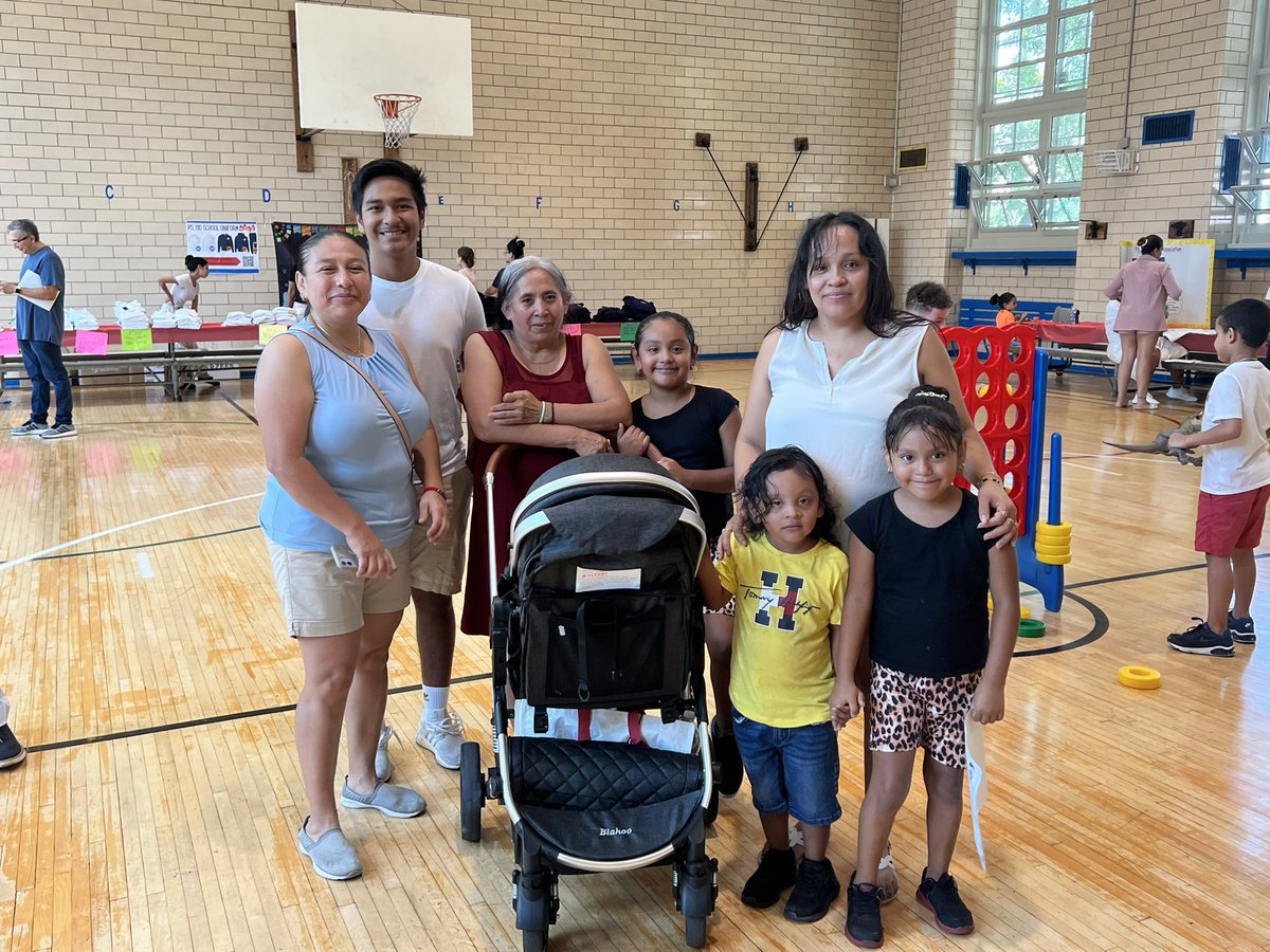 PS310X's tweet photo. We were all so happy to see our students and families in our first ever meet and greet!  We can’t wait to see all of our students tomorrow on our first official day of school! #excitementisintheair https://t.co/KCkcjOZIVh