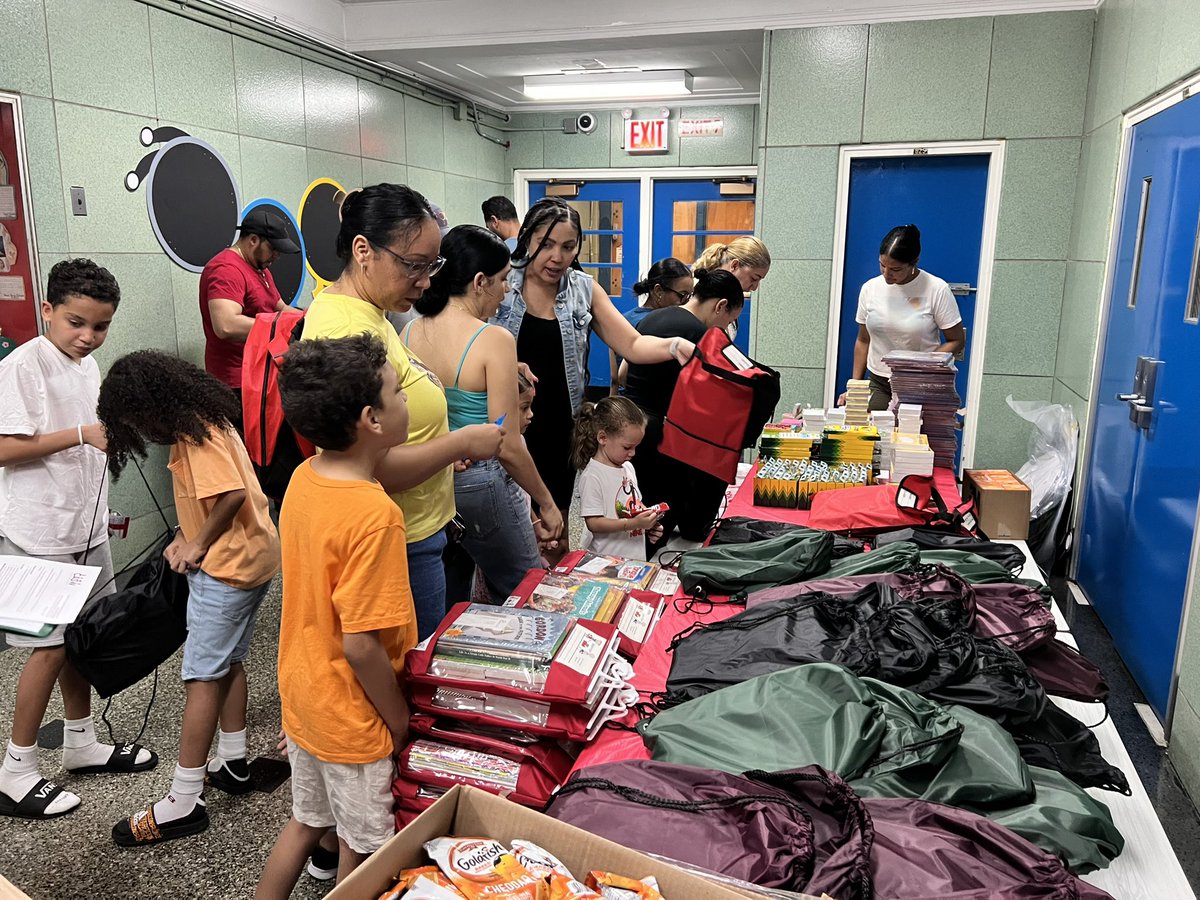 PS310X's tweet photo. We were all so happy to see our students and families in our first ever meet and greet!  We can’t wait to see all of our students tomorrow on our first official day of school! #excitementisintheair https://t.co/KCkcjOZIVh