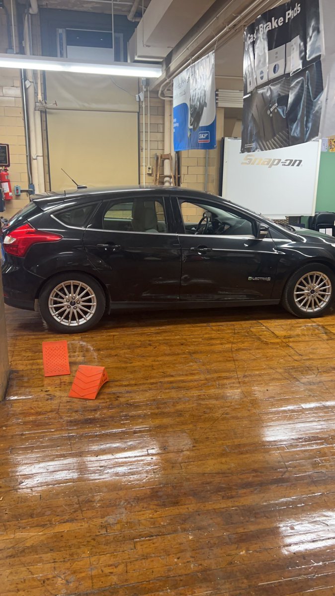 MarlonTeachTheYouth tweet media