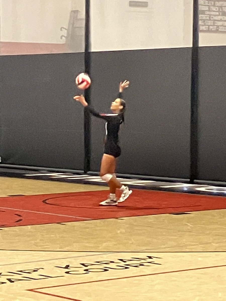 Durfee 🏐started the season off with a win over Middleboro. (25-11, 25-22, 25-22)
Alexis Layne had 3 aces &amp; 10 digs, Zoie Mussotte finished with 4 aces, Victoria Gomes, Jocelyn Adorno, and Reghan Gibney had 2 kills each. 
JV won 2-0 &amp; Fresh tied 1-1. <a href="/frps_durfee/">Durfee High School</a> <a href="/dhsgirlsvball/">Coach Beaulieu</a>