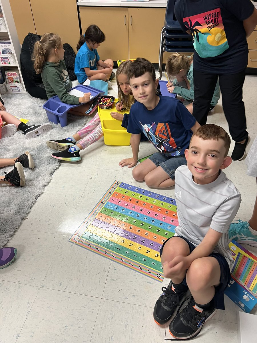Aamar4th's tweet photo. Math is extra fun when students get to choose their own activity to practice skills. Students had a choice board of creative and hands on activities to practice multiplication fact fluency. @mvesycsd https://t.co/V8kiKwuTjy