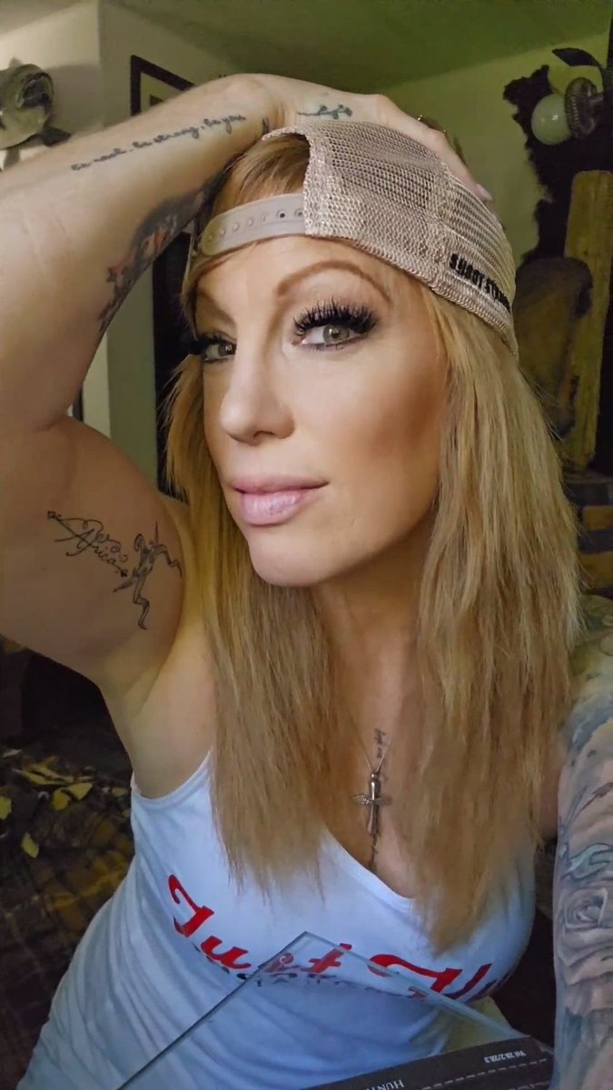 The future belongs to those who believe in the beauty of their dreams., image size:675x1200