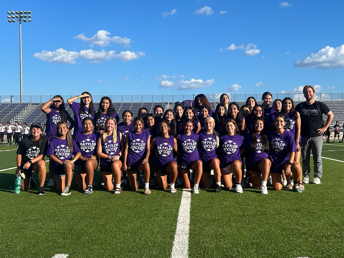 Meet the Rattler 🐍⚽️ can’t wait to see where the hard work takes us this year!!!  #RaiseTheStandard