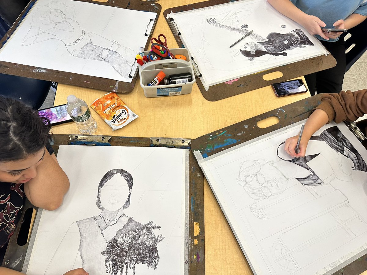 mrs.deeneys_art_room tweet media