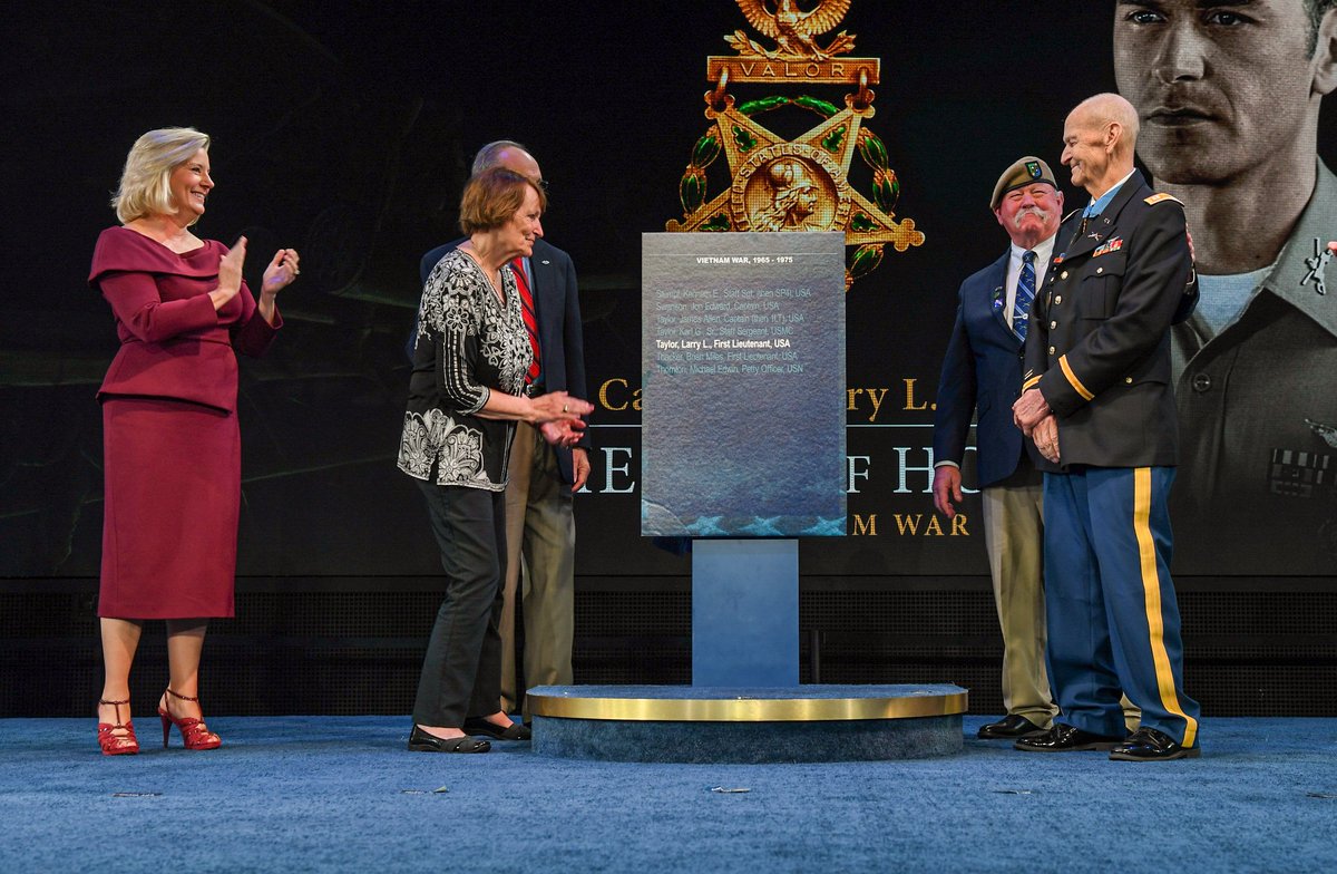 SecArmy's tweet photo. What a great day unveiling #MedalofHonor recipient CPT (Ret.) Larry Taylor's name in the Hall of Heroes. This is a proud day for the @USArmy and I was happy to share it with CPT Taylor and his family. Congratulations! https://t.co/9ykq9eJci6