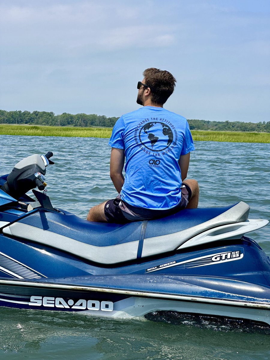 ZERONEGATIVE23's tweet photo. #Positivity fit check!โ
Check out our #ZeroNegative apparel out on the town (and on the water ๐ ๐)! We're committed to creating high-quality products that not only look great, but also promote positivity and mindfulness. Browse our selection: https://t.co/dXPlGimR6l https://t.co/IO2RS0txwB
