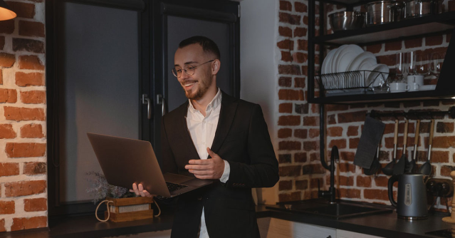 ealmazora's tweet photo. When #housing providers avoid #video communication adoption, it leads to ineffective processes, higher operational costs, &amp; lower #tenantsatisfaction. Learn how @8x8’s Video Interaction resolves the top issues housing providers face today. #CPaaS #CX https://t.co/ih7XE0PYB5 https://t.co/yWnfY29llu