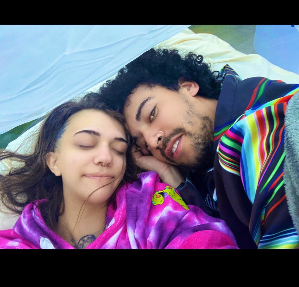 oneinajillian_'s tweet photo. you hold me together <3 @ChandlerCane https://t.co/CySRysmbqp