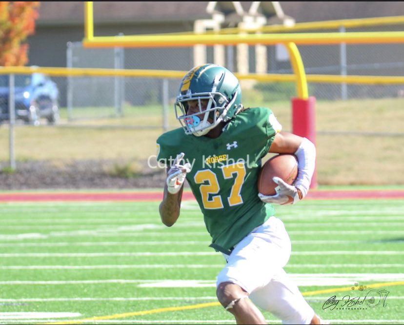 KropFBTwitr's tweet photo. Krop Legend @ShaiMomplaisir with a Pick Six TD in his first college game this season playing LB at Mesabi Range College in Minnesota!! 

🚨🚨STRAIGHT BALLER!!! 🚨🚨

So proud of this young man right here! 

Keep living the dream brother! ⚡️💜 🖤 

@larryblustein @FernandezAndreC https://t.co/of0UKBGph3