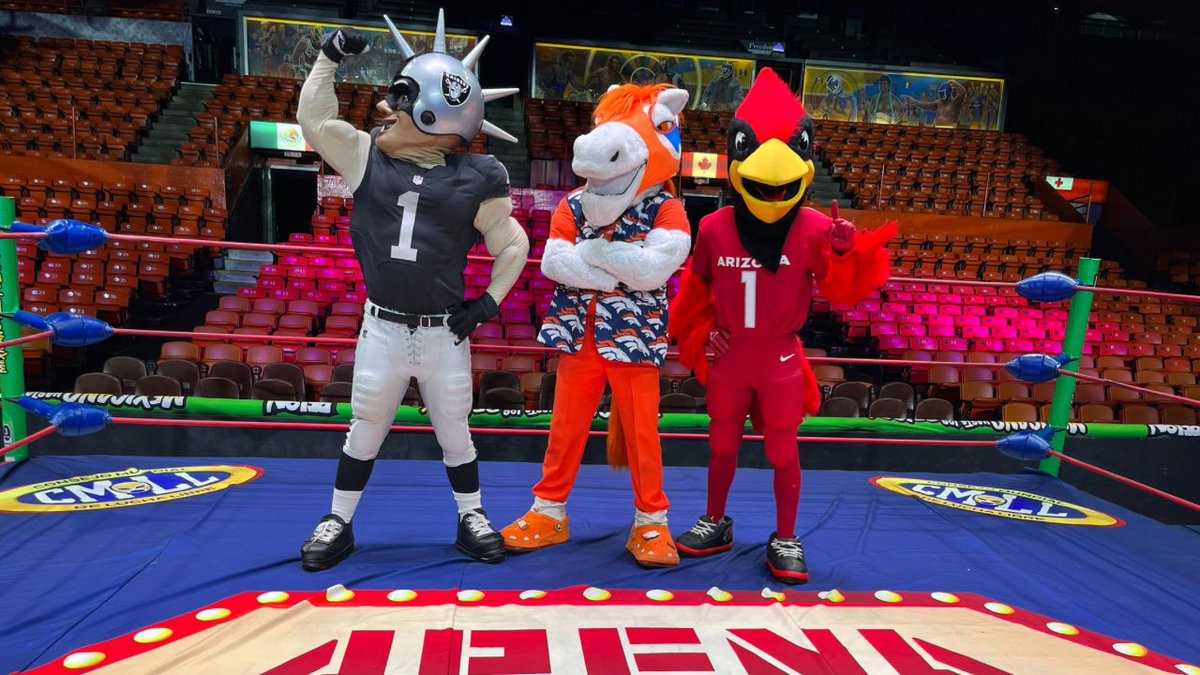 BroncosEspanol's tweet photo. ¡@5280Miles y sus amigos ya están listos! 🤼

¿A quién veremos el viernes en la Arena México? 

🎟️ https://t.co/OJsscDVgbk https://t.co/cQlUoNEtQR