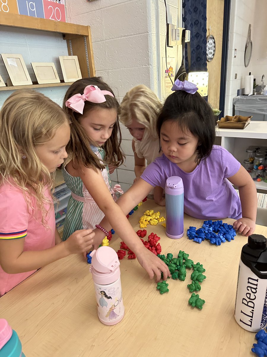 Kindergarten collaboration on day 7 is so fun to watch especially when it happens naturally! #ihpromise