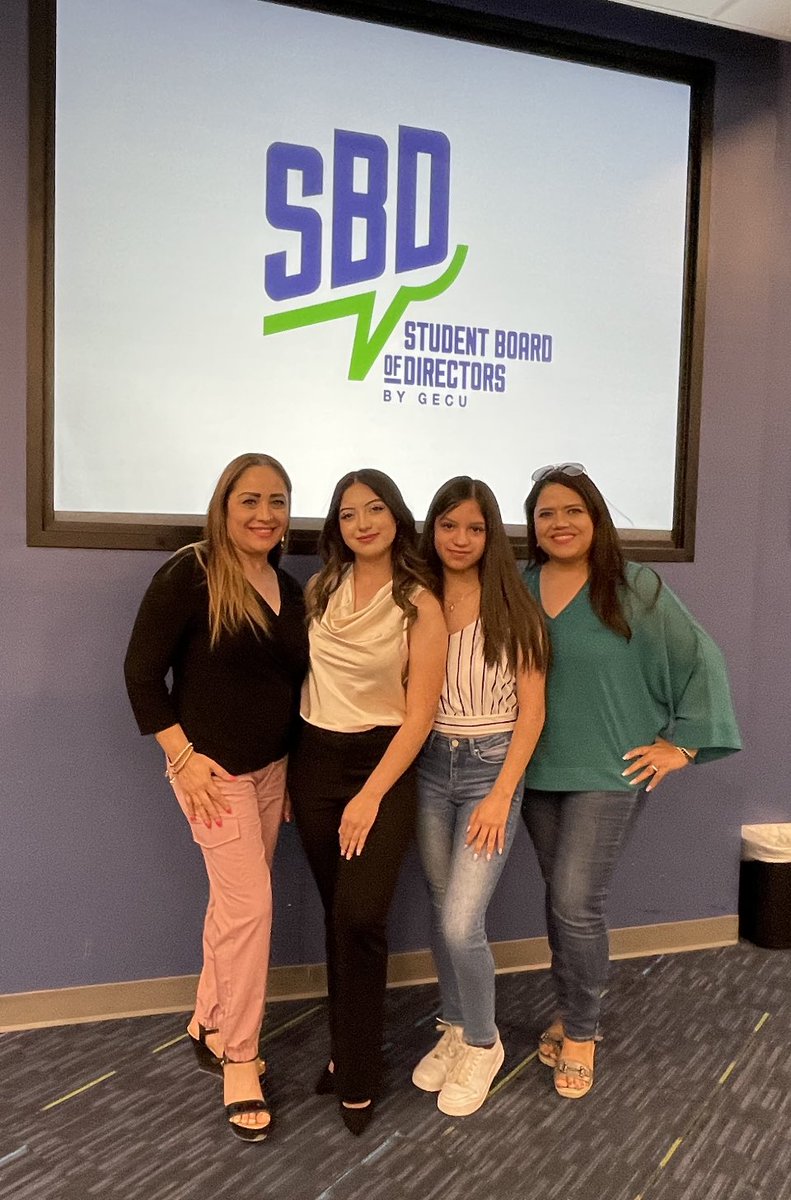 Congratulations to our BPA President Sofia Arceo for being inducted into the GECU SBOD!! She will represent @MontwoodHS with pride and professionalism! @myGECU