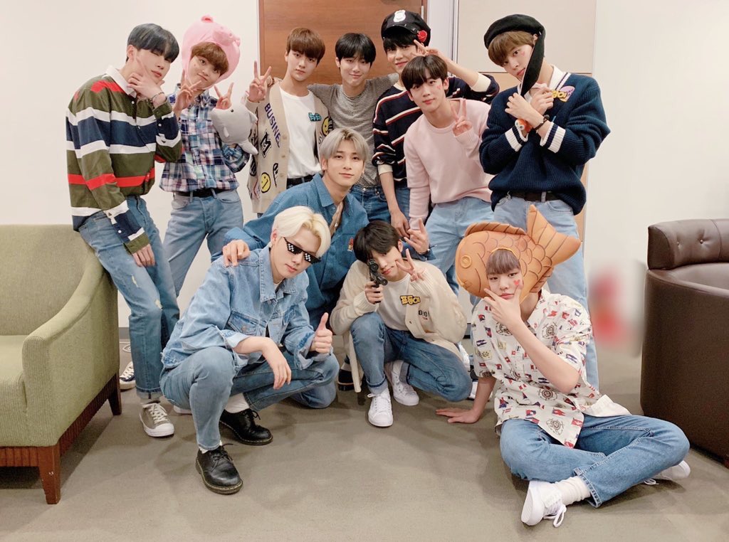 __chowoodzz's tweet image. Every day we spend together with one its is a continuous miracle! - #X1NOTE 

One its are still here with you our 11 butterflies 🦋 One its never left you:(( We’re still fighting and dreaming someday we will meet you again 🥰🙏 We will never give up —-

#X1 #엑스원