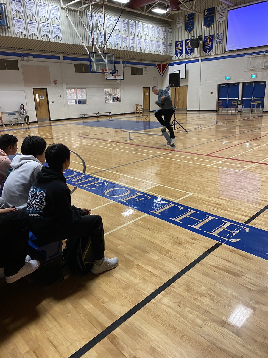 Zack Lund tweet media