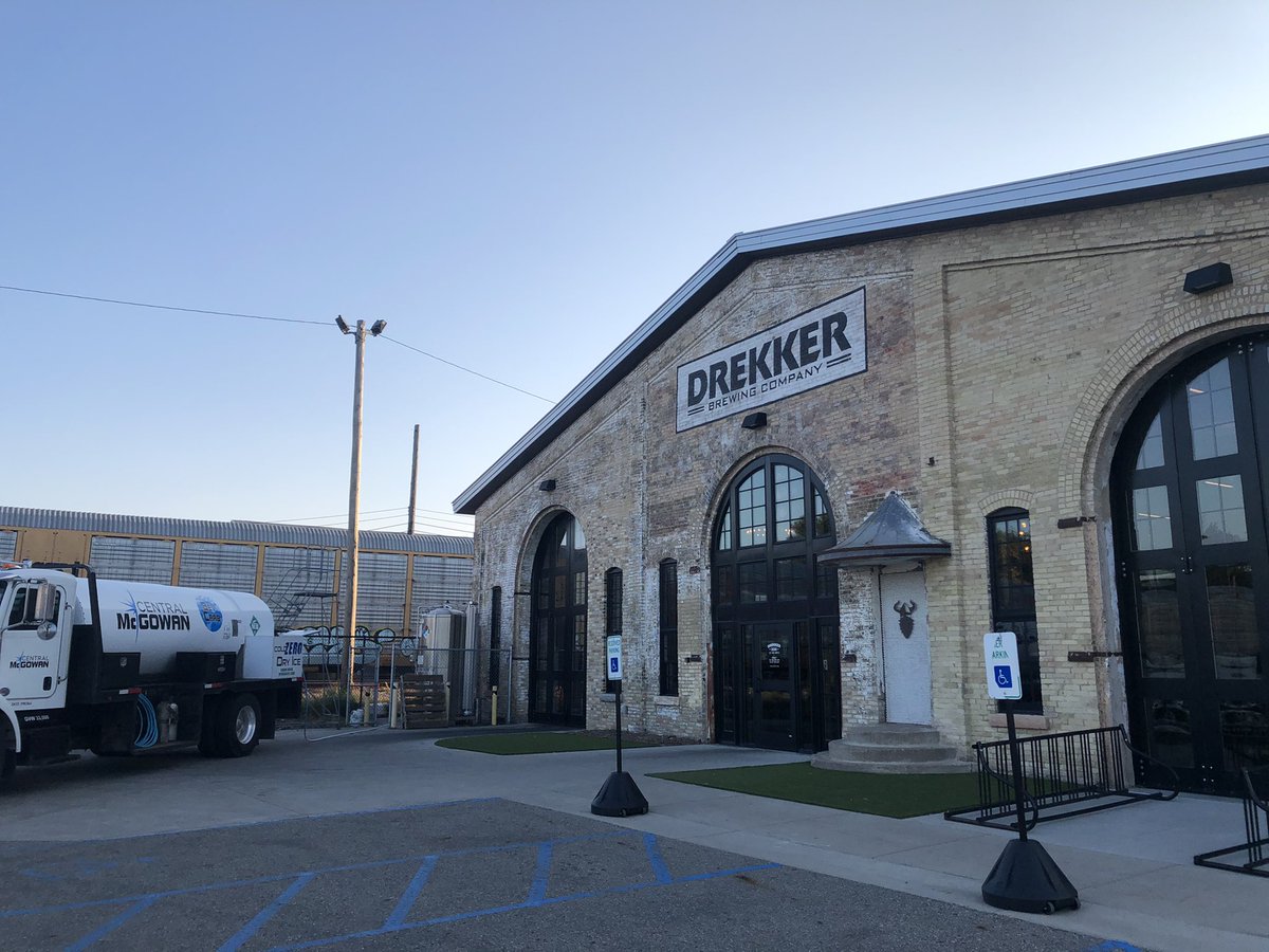 IsaacSPauls's tweet photo. Probably in the coolest brewery I’ve ever seen in Fargo ND #APaulsGoofyMovie https://t.co/oxmn72coFk