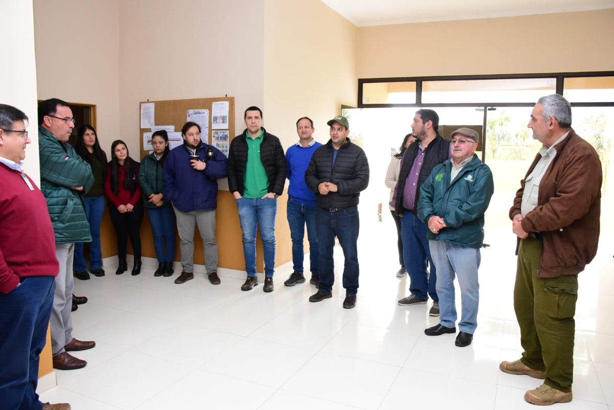 josealvarengab's tweet photo. Hoy estuvimos por la oficina sede Ayolas a primera hora, para luego ir a conocer el programa de reservas y biodiversidad
📌 Que consiste en el establecimiento y manejo de áreas protegidas, destinadas a la conservación y recuperación de la flora y la fauna nativa. https://t.co/nXoJixcP9N