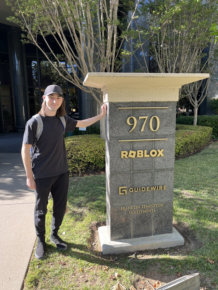 brad_developer's tweet image. 2019 -&amp;gt; 2023 🤯