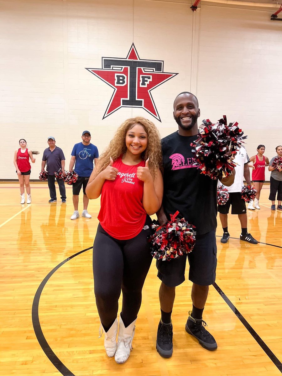 BlueStampedeWMS's tweet photo. He’s ready to take the field tomorrow  with his princess! ♥️🏈 #etteneddy https://t.co/cXHFnFR2zq