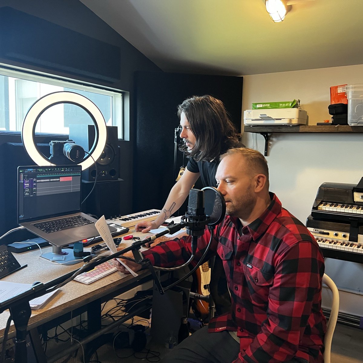 Hachette Australia Books tweet media