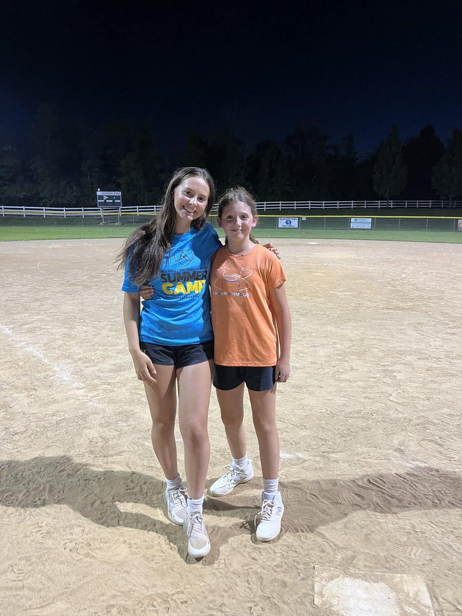 I’ve had a great time this summer helping the younger kids and growing the game💪💪 We’ll be back next summer💙💙🥎@dxdabbey @SoftballDown @CoastRecruits