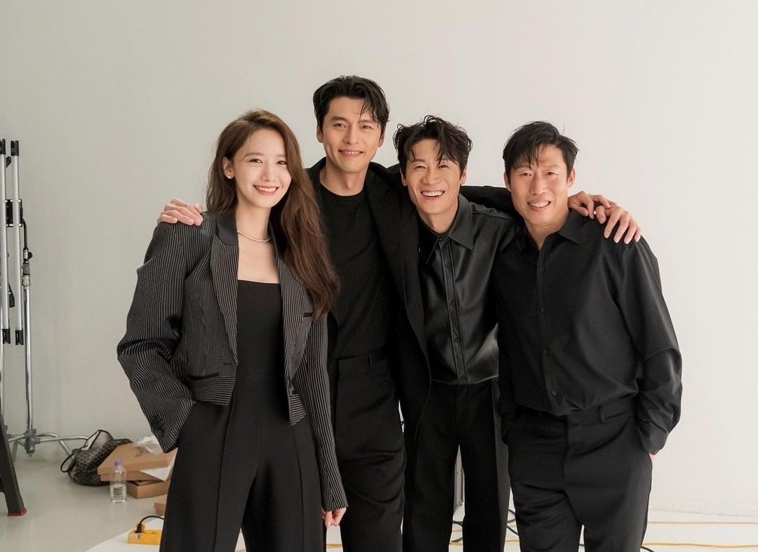 deasy_udp's tweet image. #ConfidentialAssignment2 was released a year ago! I miss this squad so much! Yoong w/ her oppas 🥲😭

As of 22 Oct 2022, it is the 3rd highest-grossing Korean film of 2022, with a gross of US$56,282,820, &amp;amp; 6,982,840 admissions. What a hit! 🔥

#Yoona #LimYoonA #HyunBin #임윤아