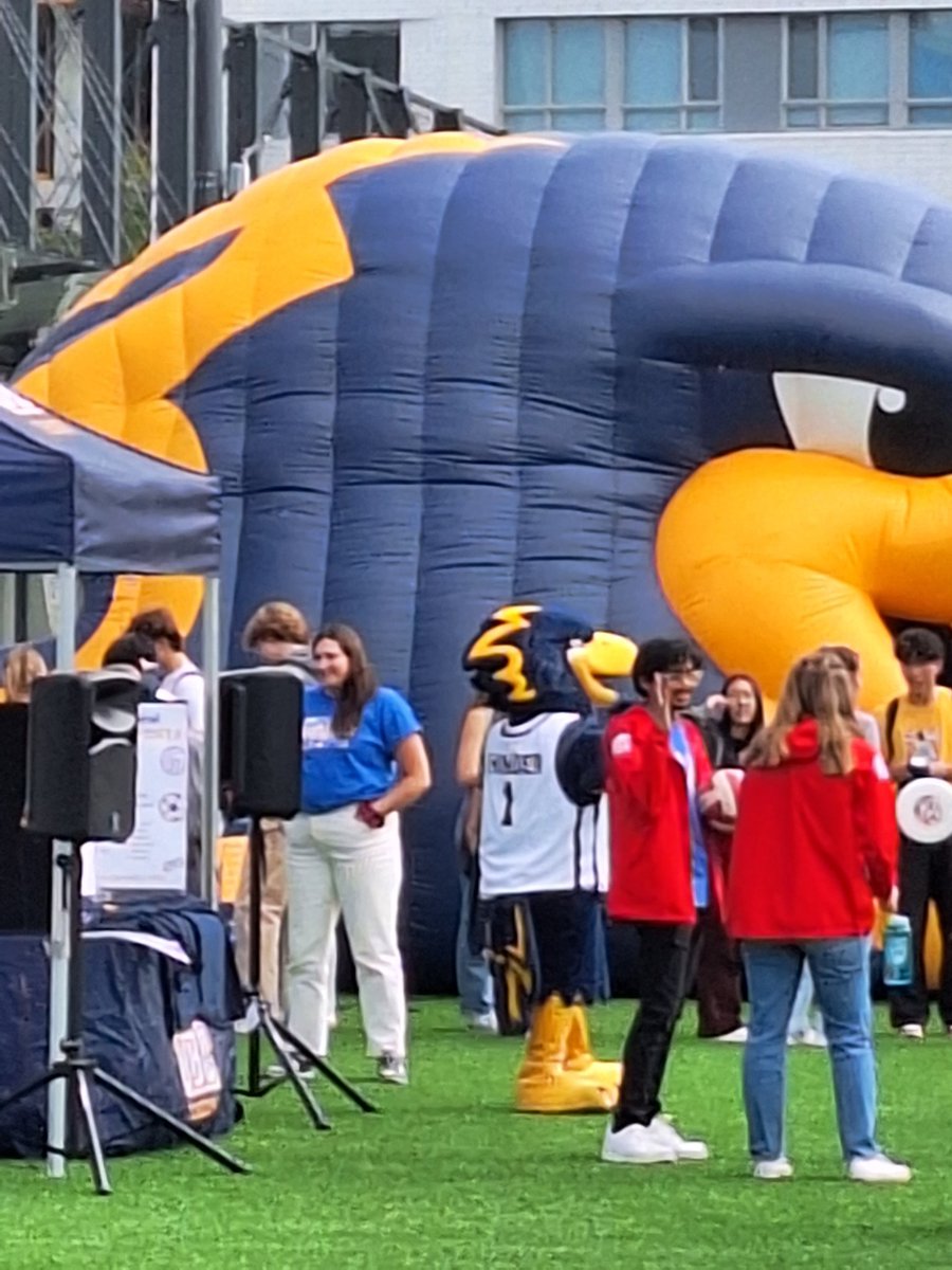 docsparker's tweet image. A new school year, and @UBCThunderbirds were taking advantage of a beautiful day to promote rec teams and varsity sports. These activities can give students important college experiences. Thunder, UBC's mascot, was also on hand. @UBC