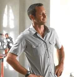 #alexoloughlin