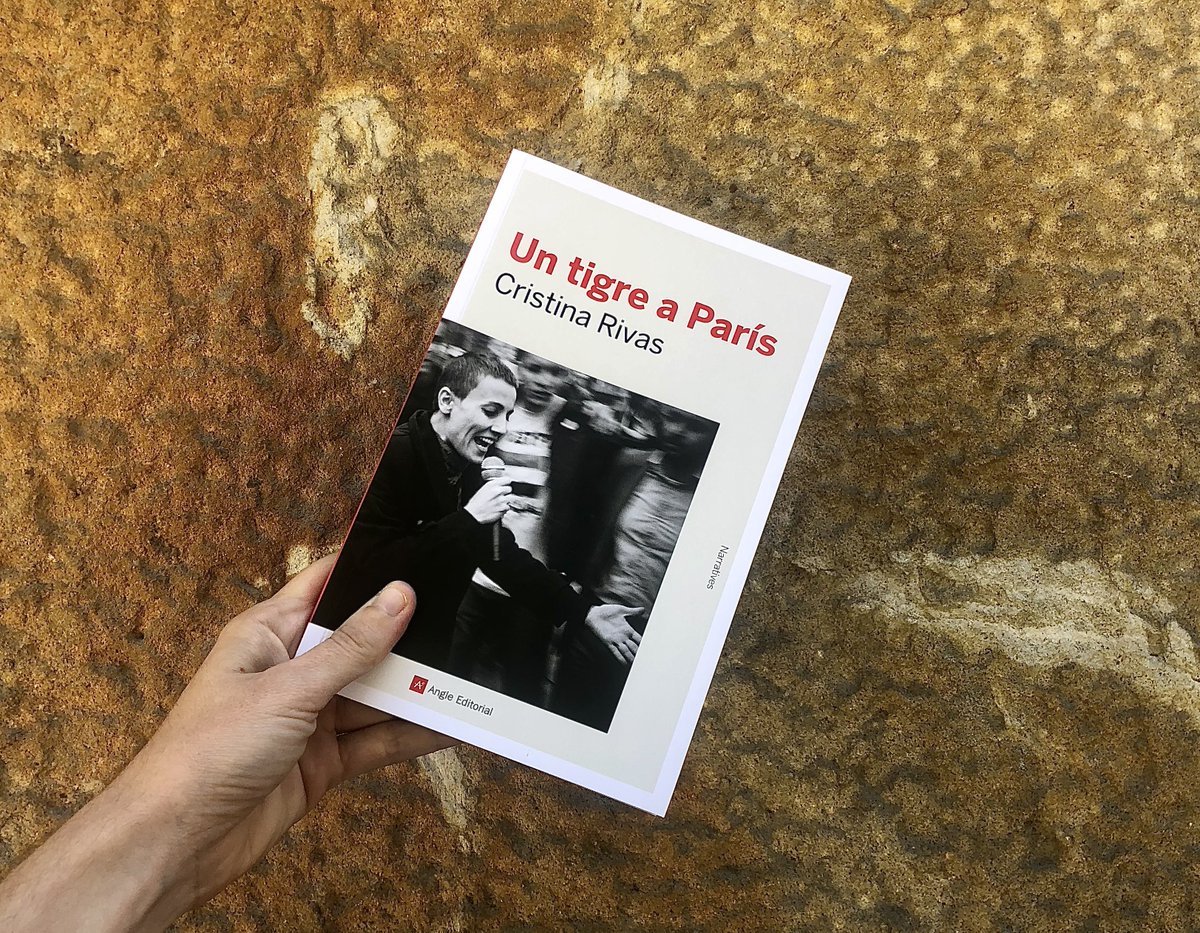 «La Fadwa va morir i a mi m'agafava la dèria de traçar la nostra història –meva, de la Fadwa, del temps, de l'època que ens va tocar viure juntes– i de posar-la en ordre per entendre perquè no em desfeia del seu espectre. En tot cas, no la podia deixar morir del tot.»