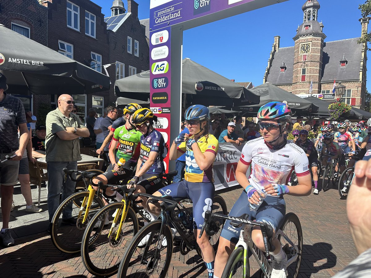 Hoebele Senden tweet media