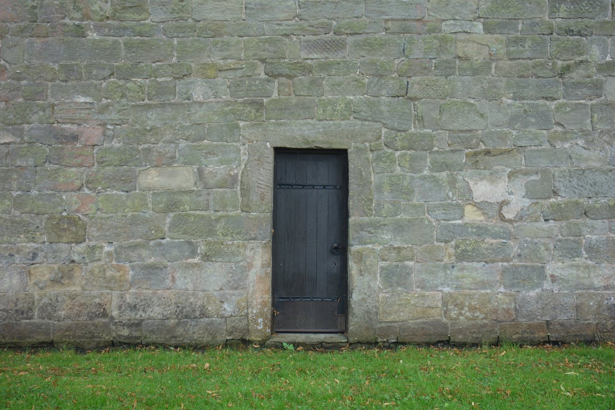 NE_Arch_Hist's tweet photo. #Escomb Saxon Church has a ‘Devil's door’ in the north wall. It was a common belief that the Devil resided in the souls of unbaptised children. A door was built in the north wall to allow the Devil to leave after he had been driven out of the child by baptism.
#AdoorableThursday https://t.co/N7WRHYmKdL