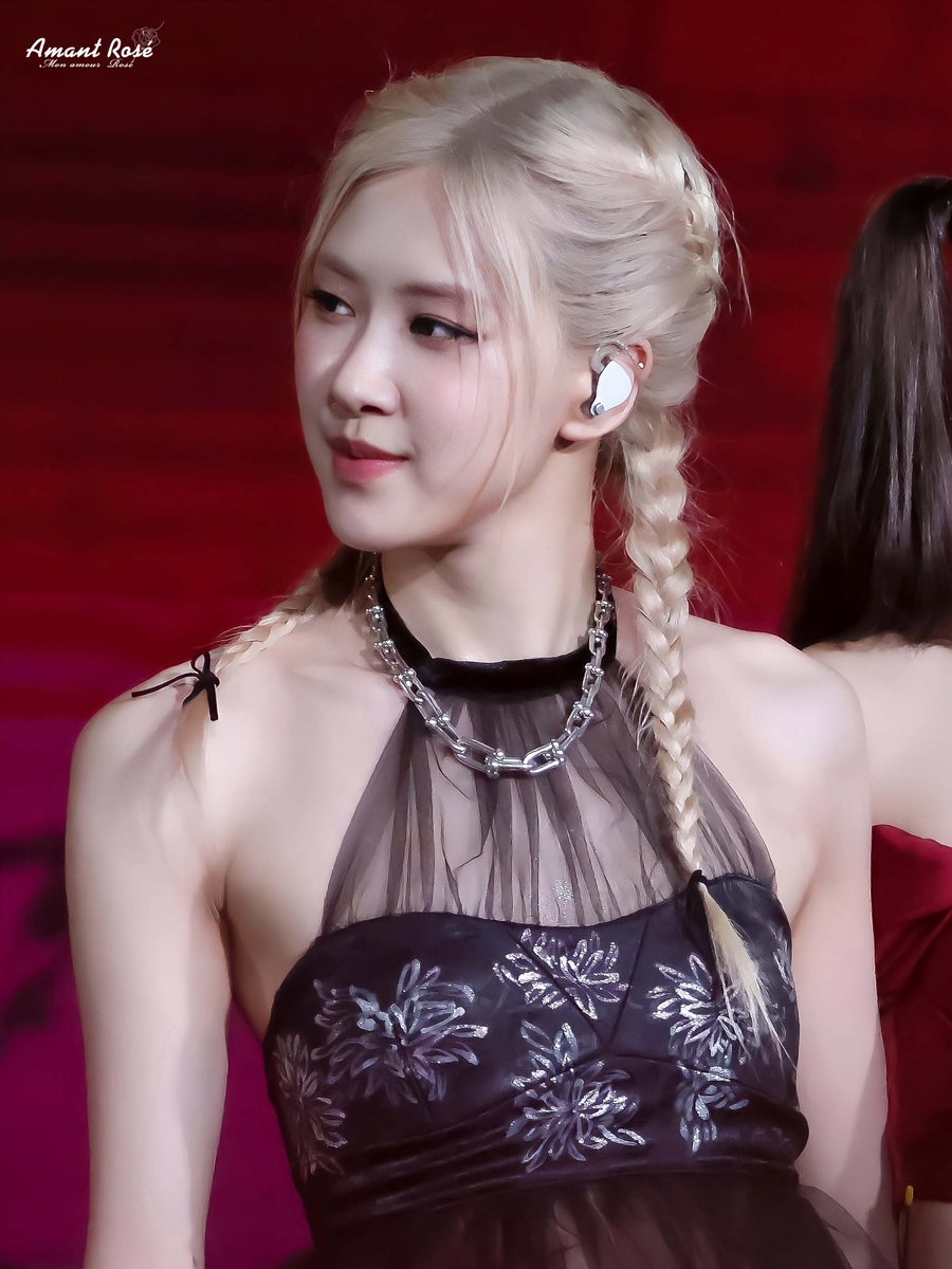 Amant_Rose_'s tweet photo. 230729
BORN PINK VIETNAM CONCERT 🖤💗
HQ

#블랙핑크 #로제    #ROSÉ    
#BLACKPINK #BORNPINK
@BLACKPINK https://t.co/3lZm2StN98