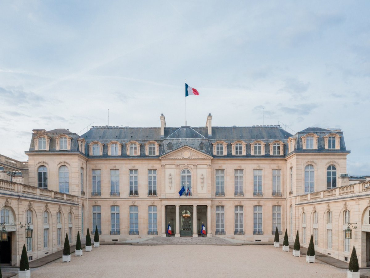Les 16 et 17 septembre, à l’occasion des Journées européennes du Patrimoine, le Palais de l’Élysée vous ouvre ses portes. 

Inscriptions ce soir à 18h sur elysee.fr.