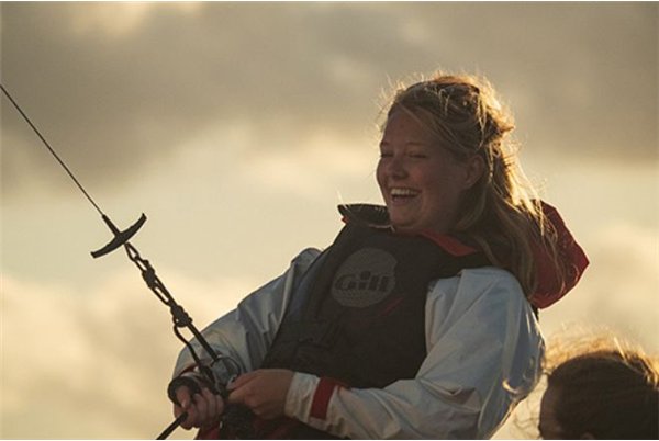 Op 17 en 30 september organiseert <a href="/SailWise/">SailWise</a> voor mensen met een visuele beperking kennismaking zeildagen in Loosdrecht en Elahuizen. 
Wil jij ook ervaren om met de wind door je haren en de zon in je gezicht te zeilen? 
Meer info en aanmelden: sailwise.nl/nl/nieuws/blin…
#WatKanWel