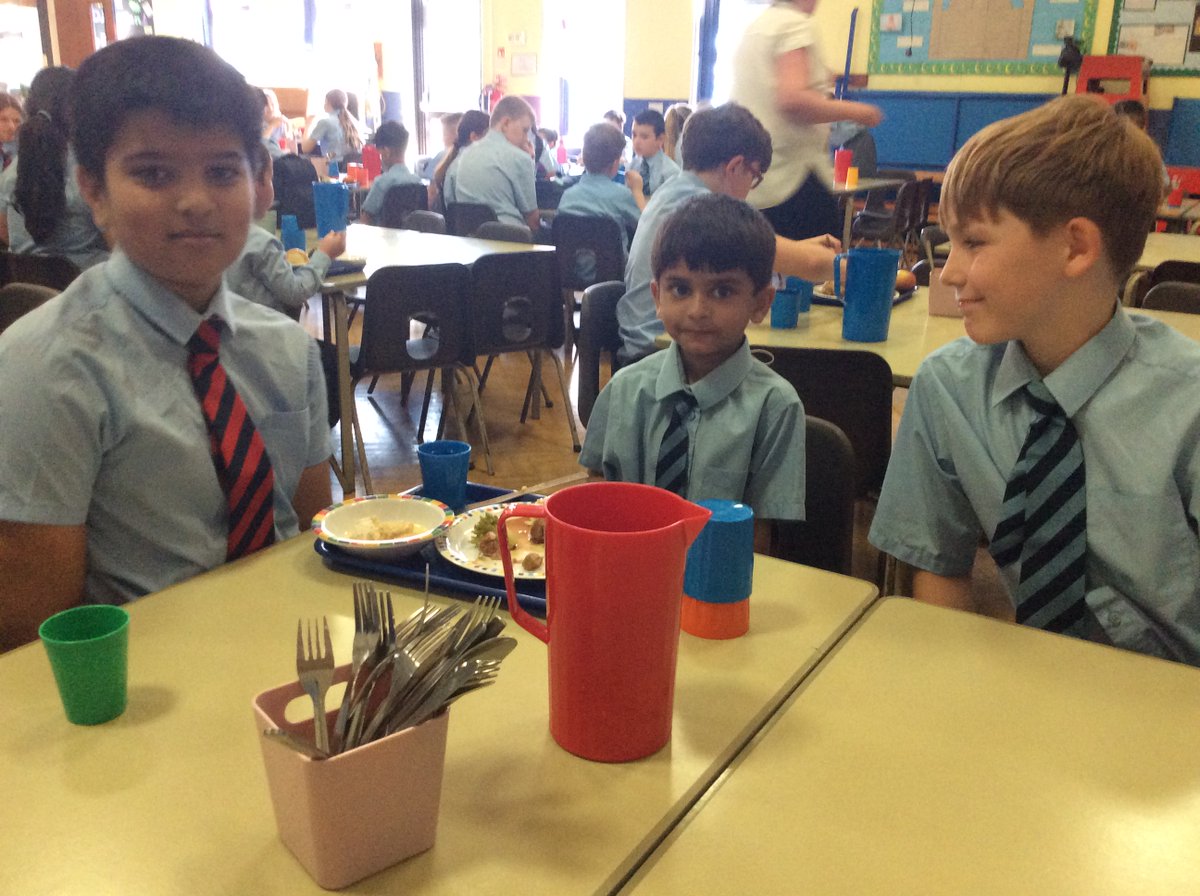 GMStJohns's tweet image. Our fabulous Year 6 gardeners are showing our Reception class seedlings just what life at GMSJ is all about. Family dining is one of our favourite times of day. #lovingothers #values #EYFS