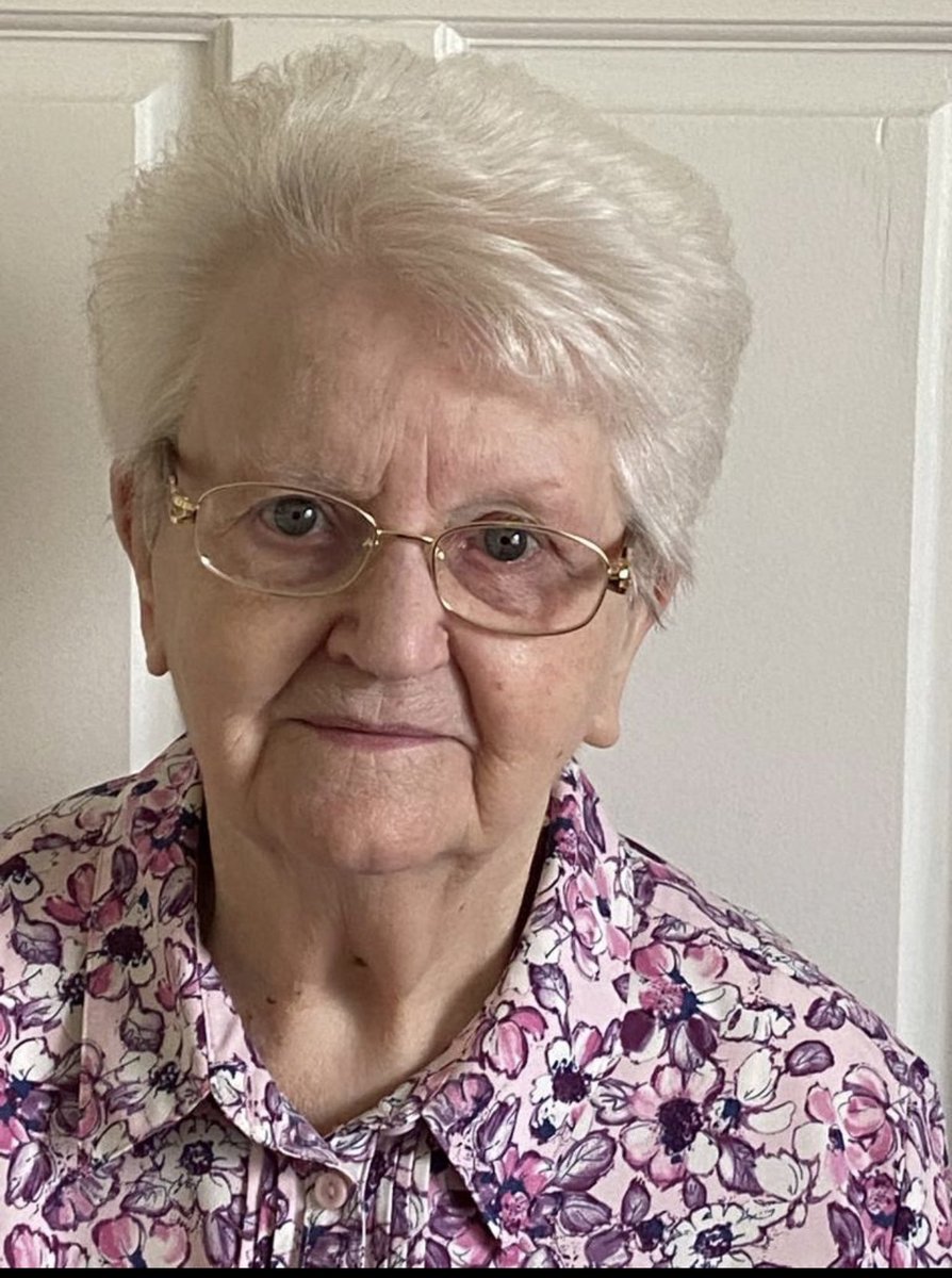 JoshPBooth's tweet image. Today is the day of my Nan’s funeral , a day I have been dreading. The weeks since her passing have been the worst of my life , I’m shattered in a million pieces and I don’t think I’ll ever be put back together. She was the light in a very dark world and now her light is gone.