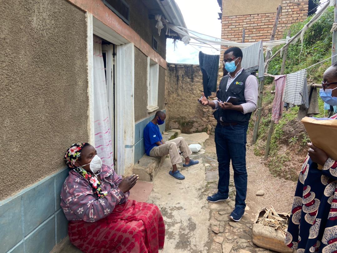 Rw_FieldEpi's tweet photo. Happy World Field Epidemiology Day dear #FETP family. Your sacrificial heart, dedicated spirit to gain skills and use them to serve and save people's lives are so much appreciated! You are our Heroes!  @RBCRwanda @UCmhs @AFENETAfrica @CDCRwanda 
#WorldFieldEpidemiologyDay https://t.co/D6D92KNPmi